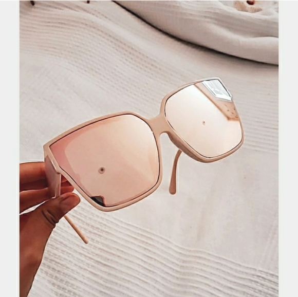 Nude sunglasses - Picture 3 of 4